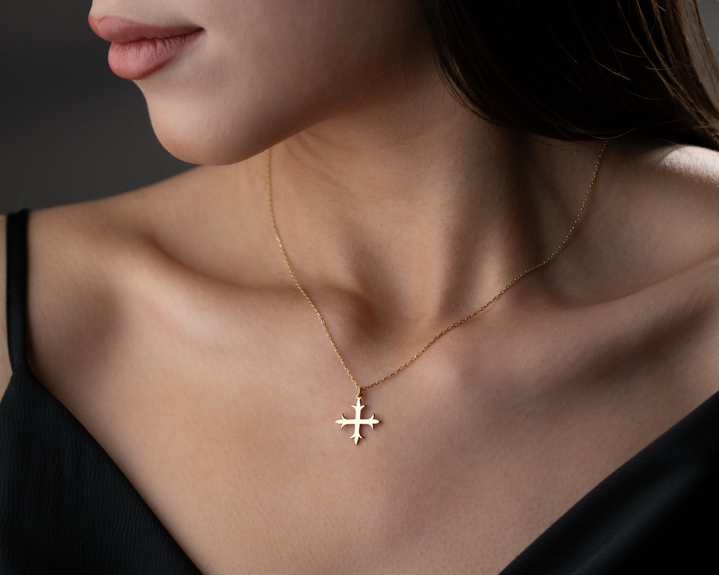 Budded Christian cross pendant