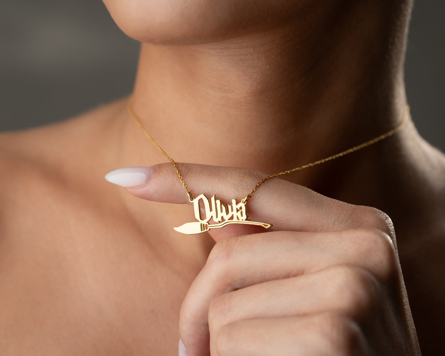 Personalized broom name necklace detail 8