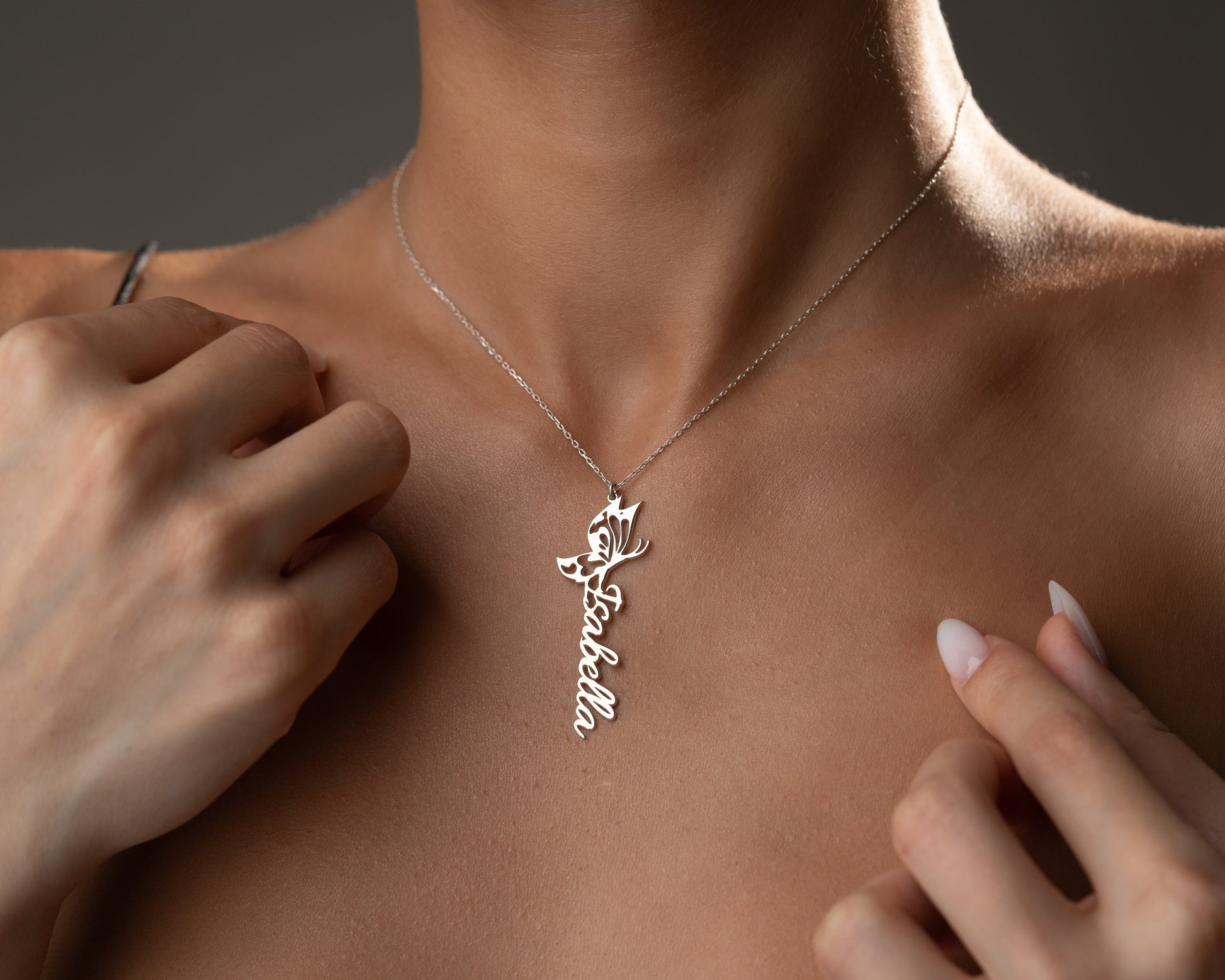 Personalized butterfly and dragonfly name necklace detail 9