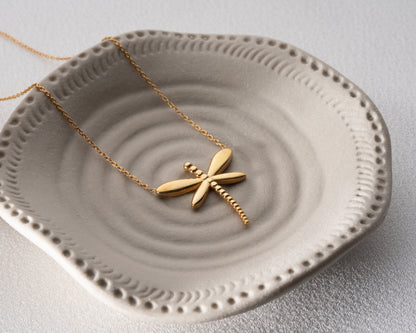 Nature motif ring holder necklace