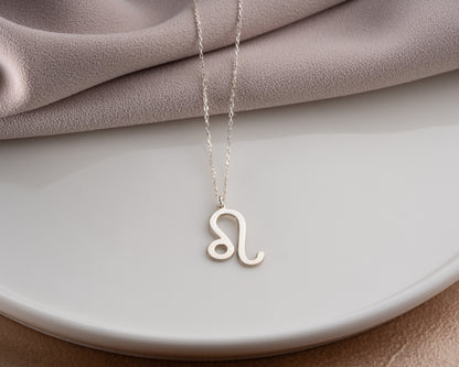Zodiac sign necklace detail 4