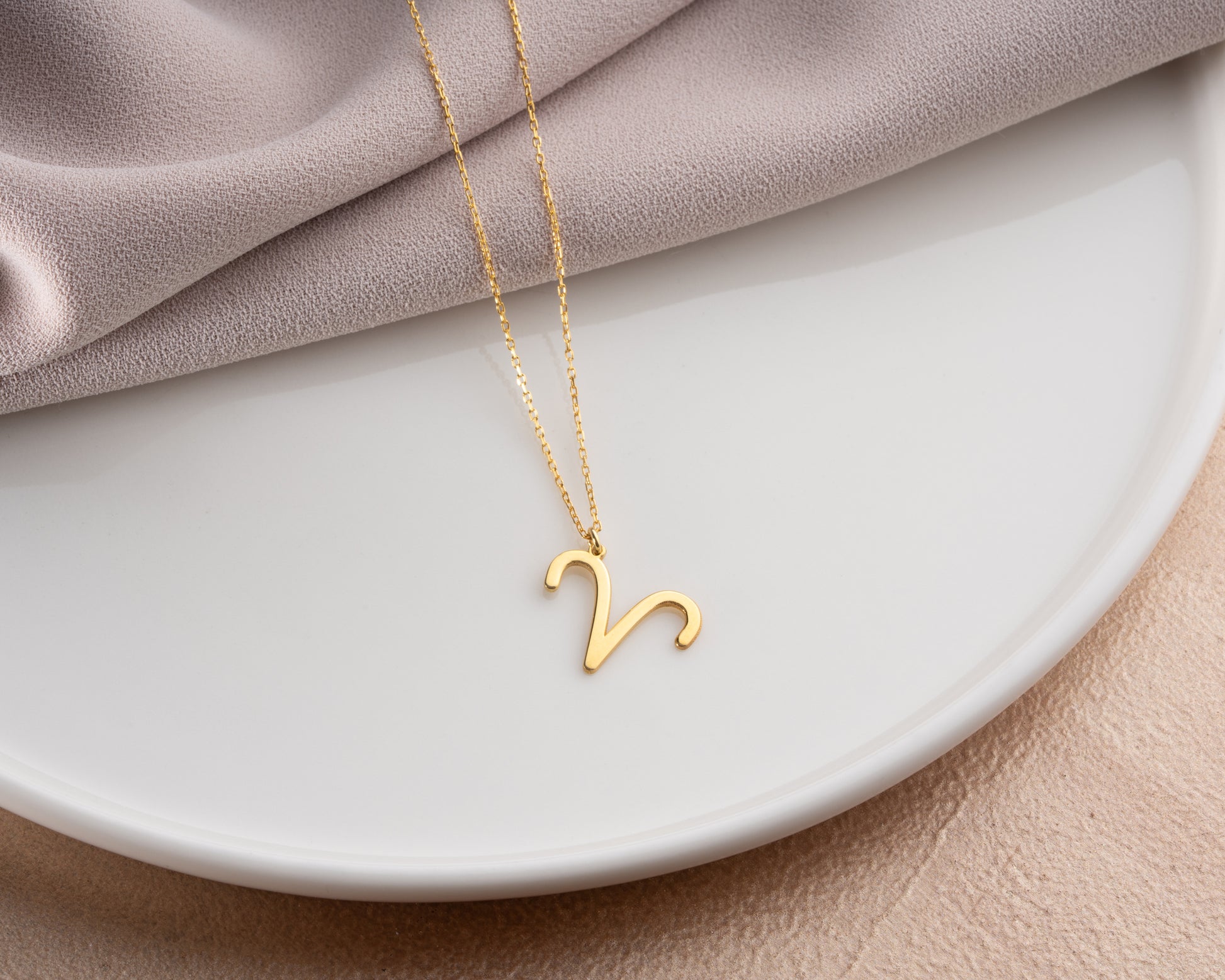Zodiac sign necklace detail 15