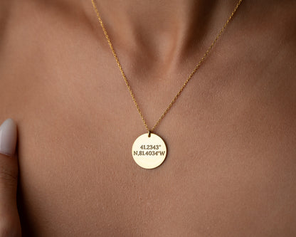 Personalized engraved disc necklace detail 9