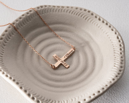 Engraved cross necklace