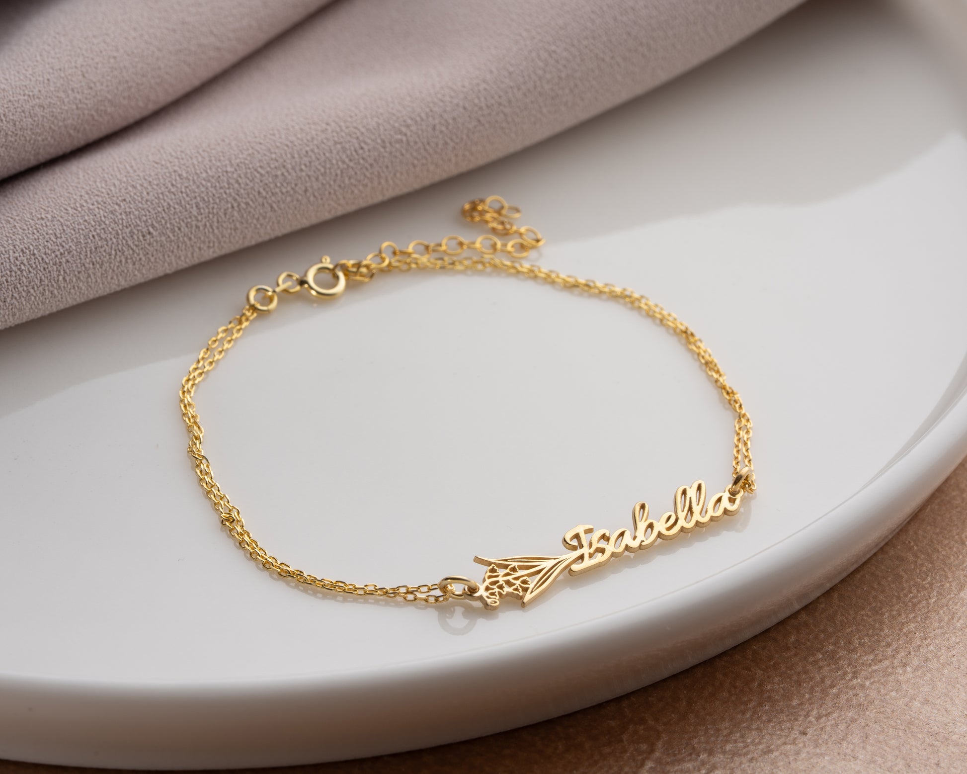 floral name bracelet display