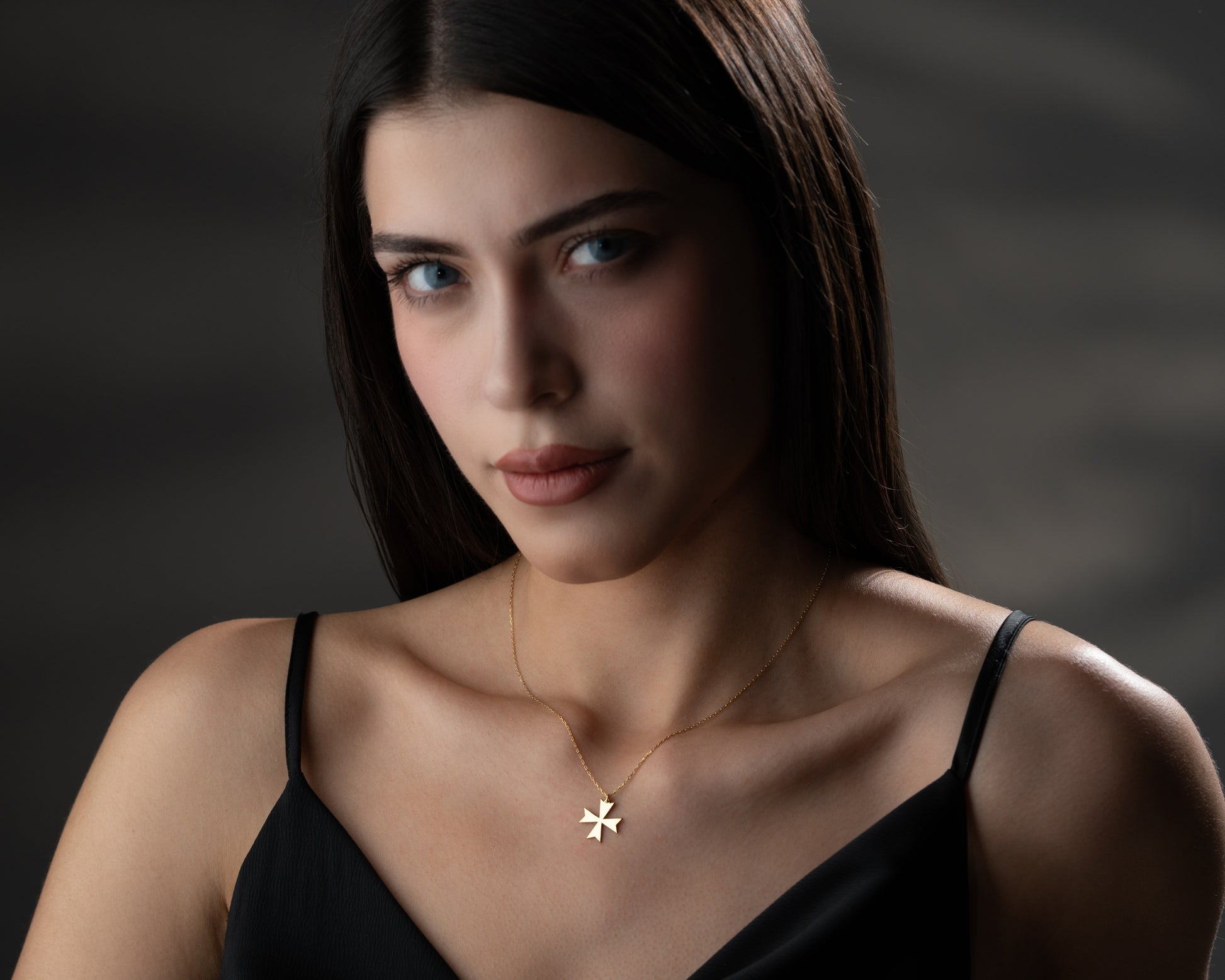 Maltese cross pendant necklace