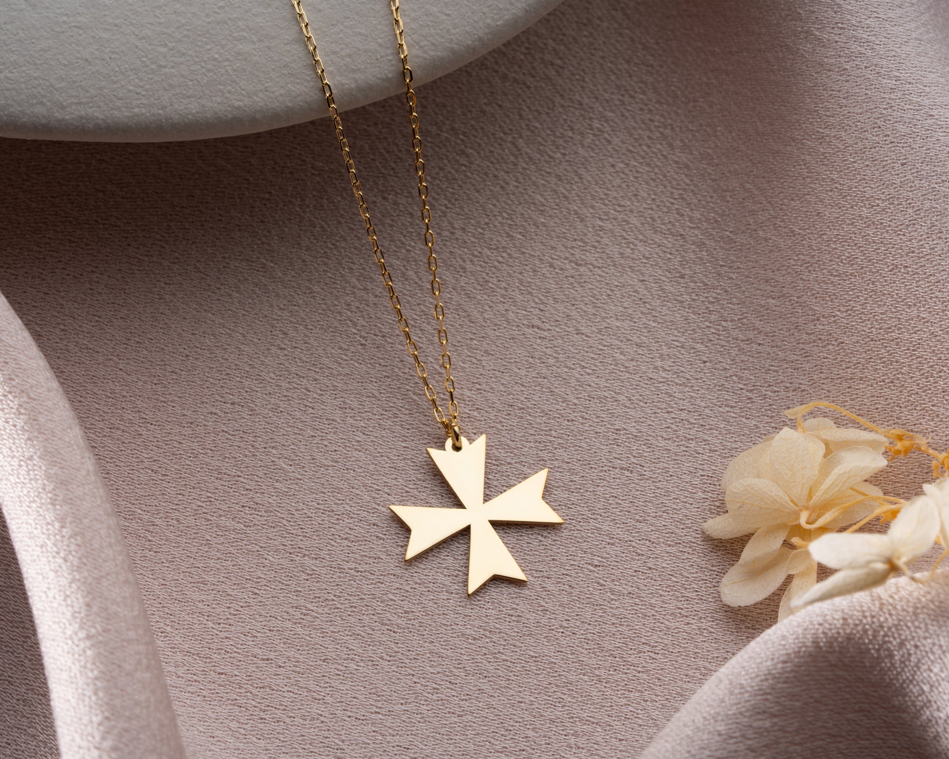 Maltese cross pendant necklace