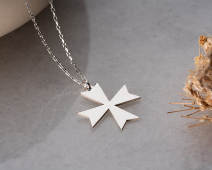 Maltese cross pendant necklace