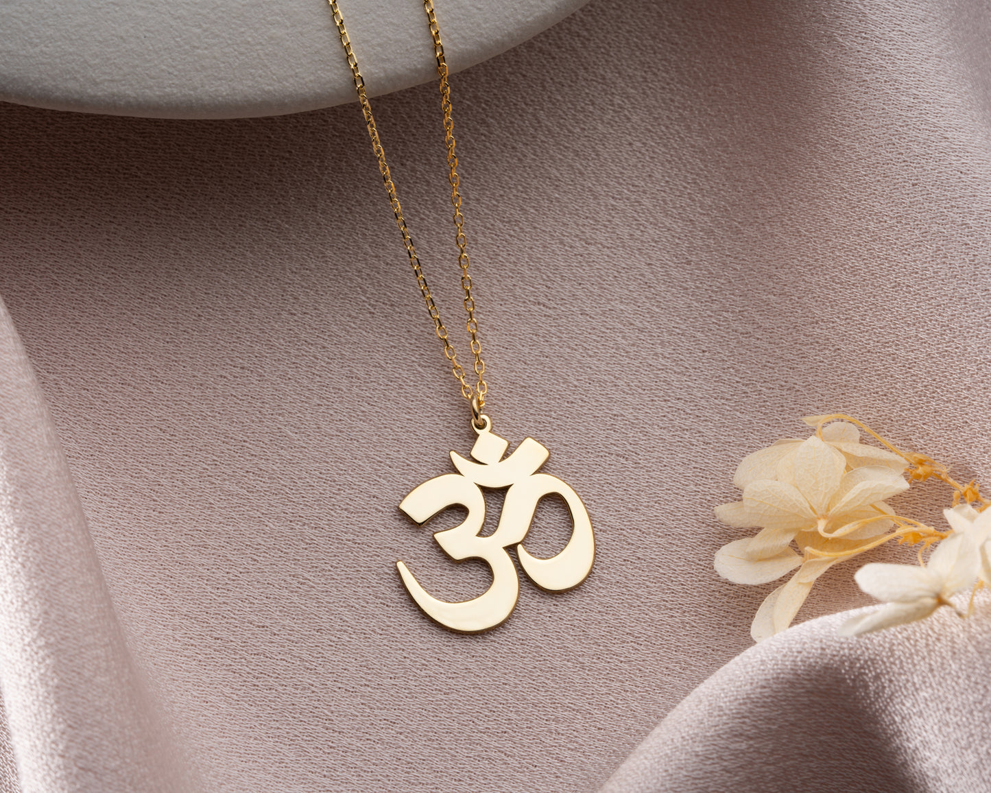 Om pendant finishes