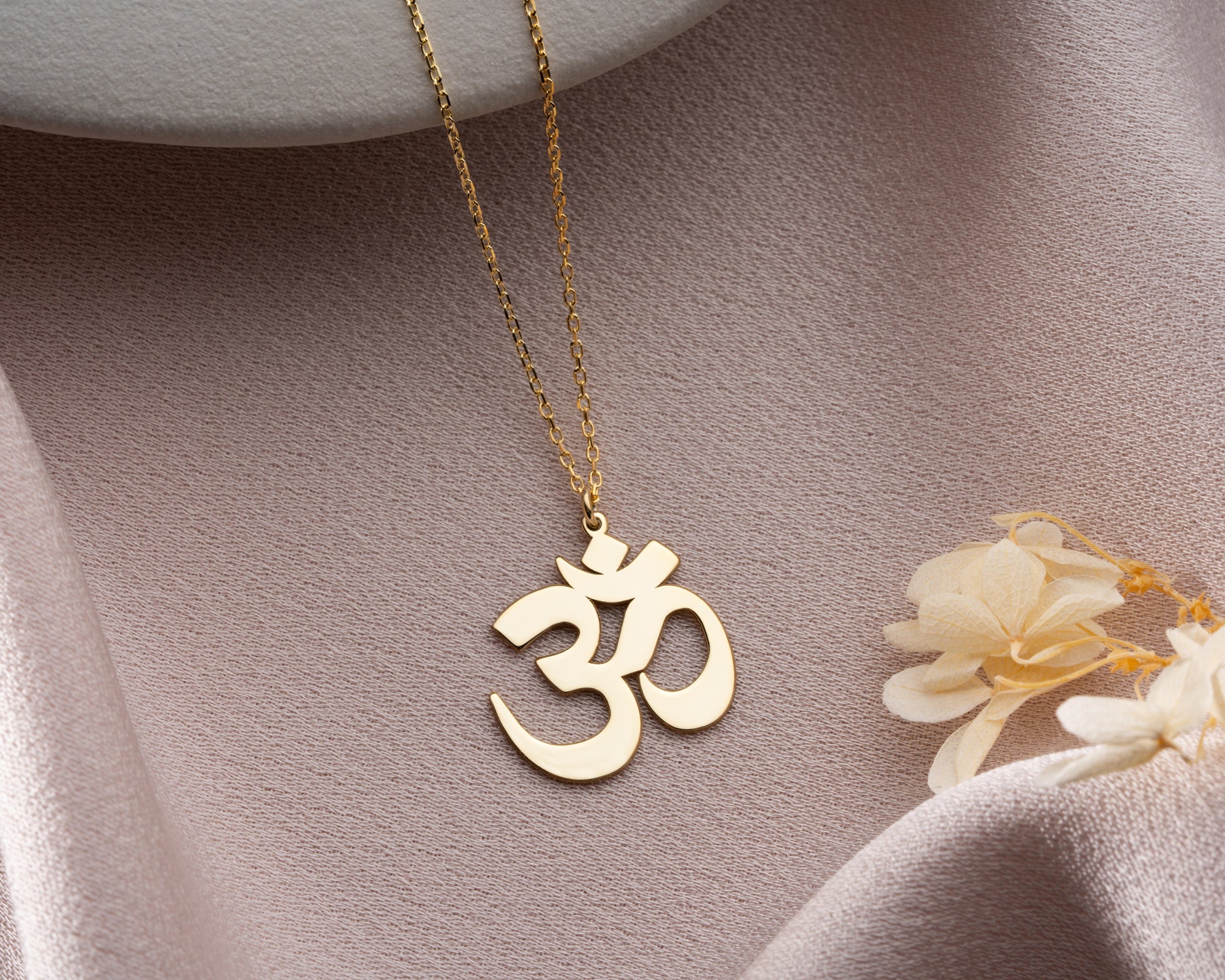 Om pendant finishes