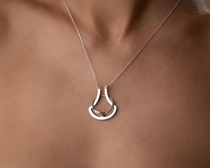 Open drop necklace in gold silver rose gold