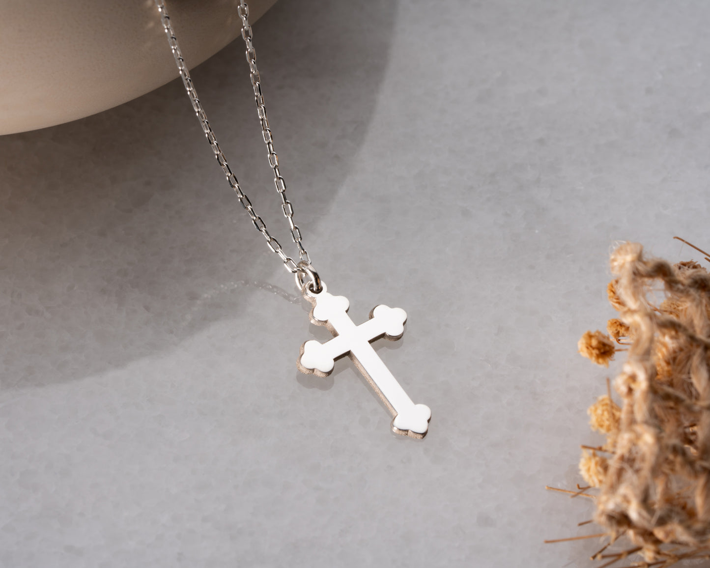 Silver trefoil cross pendant