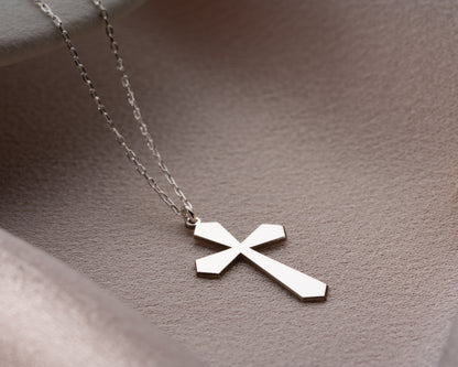 Solid cross pendant detail